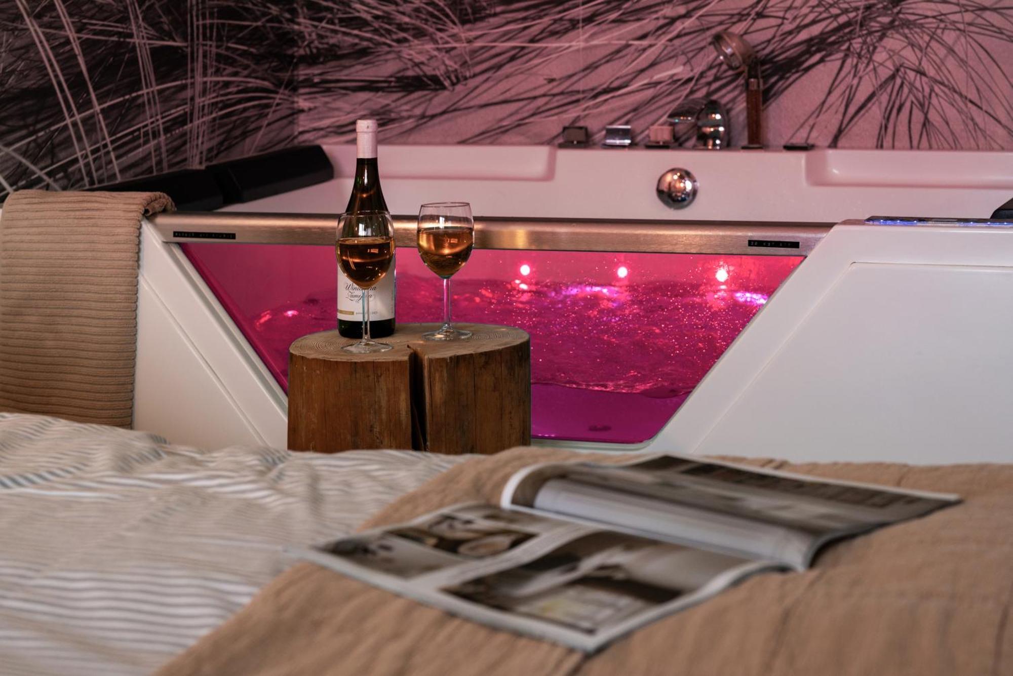 Apartament Z Jacuzzi & Sauna Chillout Kołobrzeg Exterior foto